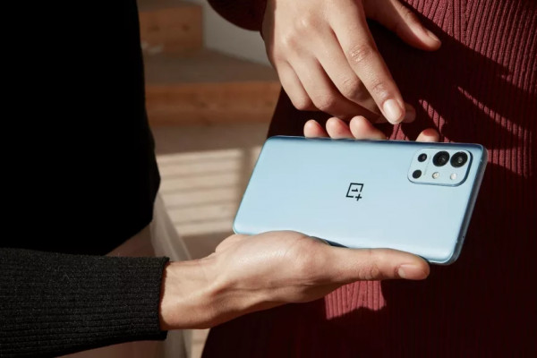 OnePlus 9R: игровой, но не флагманский